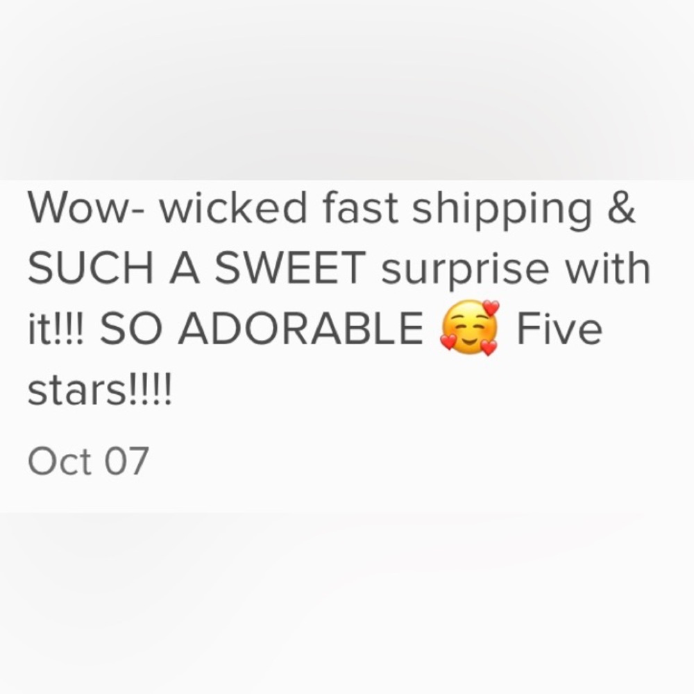 5⭐️⭐️⭐️⭐️⭐️ rating, with over 3,000 items sold
